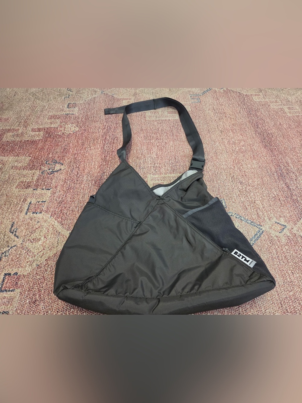 Baboon to the Moon Triangle Tote in midnight grey water-repellent like new